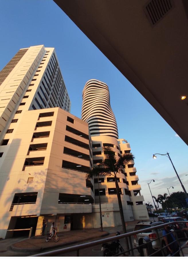 Suite Riverfront Puerto Santa Ana Guayaquil Exteriör bild