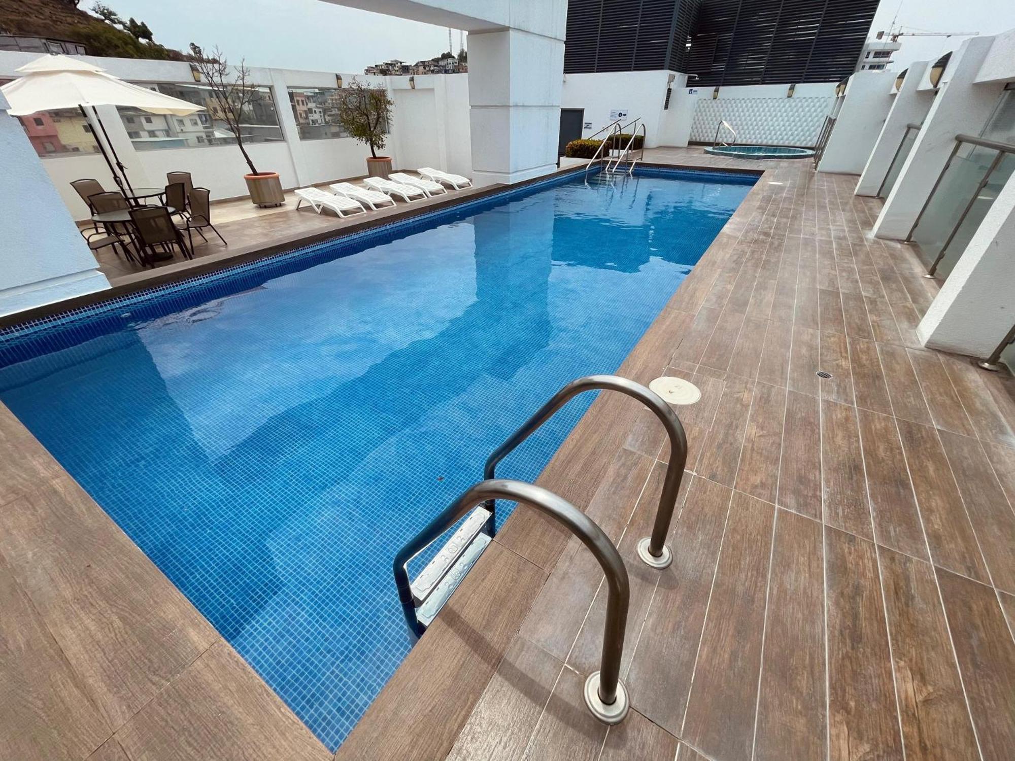 Suite Riverfront Puerto Santa Ana Guayaquil Exteriör bild