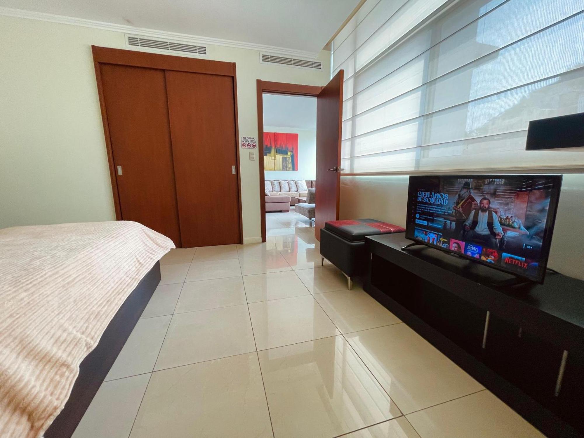 Suite Riverfront Puerto Santa Ana Guayaquil Exteriör bild